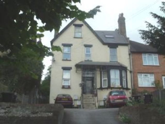  Image of 1 bedroom Flat to rent in Avondale Road South Croydon CR2 at Avondale Road  SOUTH CROYDON, CR2 6JA
