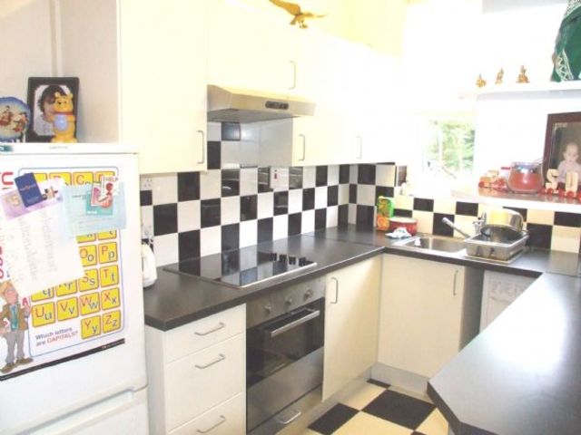  Image of 1 bedroom Flat to rent in Avondale Road South Croydon CR2 at Avondale Road  SOUTH CROYDON, CR2 6JA