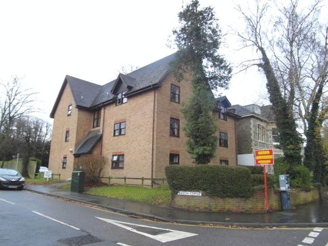  Image of 1 bedroom Flat to rent in Beech Copse South Croydon CR2 at South Croydon, CR2 7ES