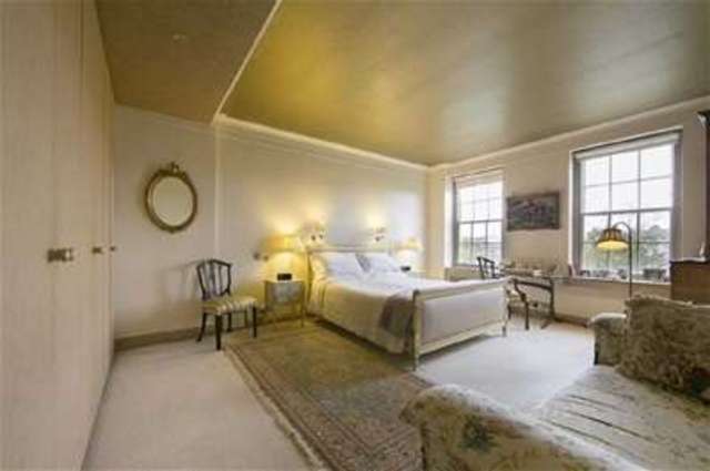  Image of 3 bedroom Flat to rent in Circus Road London NW8 at London, NW8 9EU