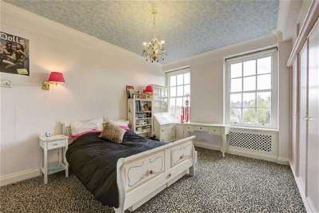  Image of 3 bedroom Flat to rent in Circus Road London NW8 at London, NW8 9EU
