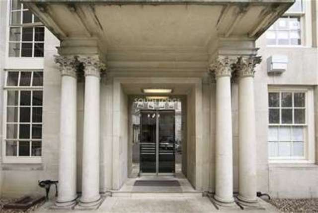  Image of 3 bedroom Flat to rent in Circus Road London NW8 at London, NW8 9EU