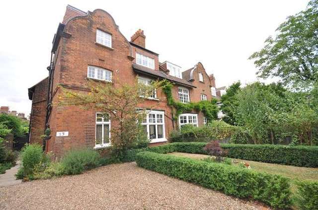  Image of 2 bedroom Flat for sale in South Parade London W4 at Chiswick, W4 1JU