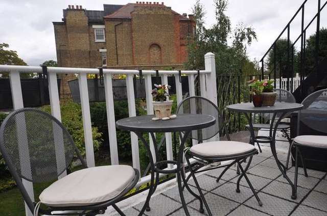  Image of 2 bedroom Flat for sale in South Parade London W4 at Chiswick, W4 1JU