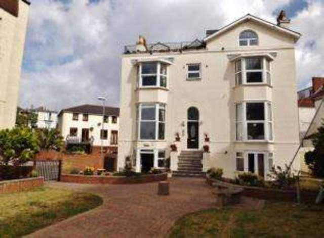  Image of 2 bedroom Flat for sale in South Parade Southsea PO4 at Southsea Hampshire Southsea, PO4 0SH
