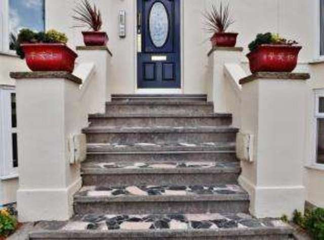  Image of 2 bedroom Flat for sale in South Parade Southsea PO4 at Southsea Hampshire Southsea, PO4 0SH