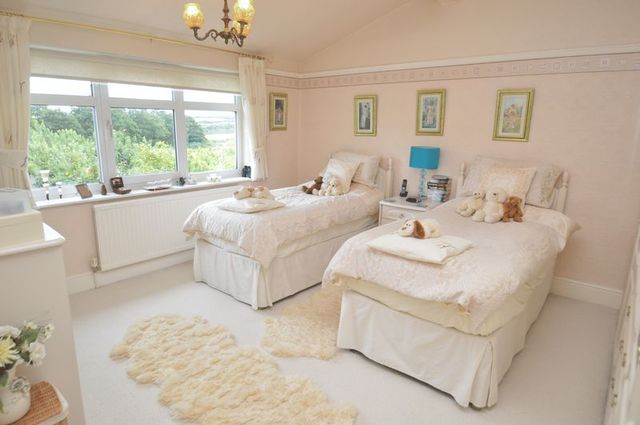  Image of 4 bedroom Detached house for sale in Southwell Road West Rainworth Mansfield NG21 at Southwell Road West  Rainworth, NG21 0HJ