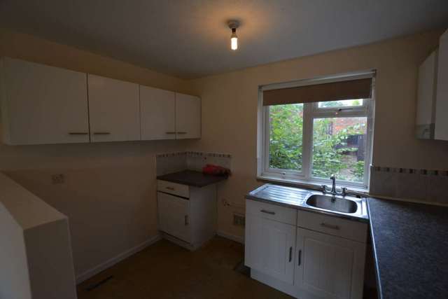  Image of 2 bedroom Flat to rent in Stamford Avenue Springfield Milton Keynes MK6 at Stamford Avenue Springfield Milton Keynes, MK6 3LD