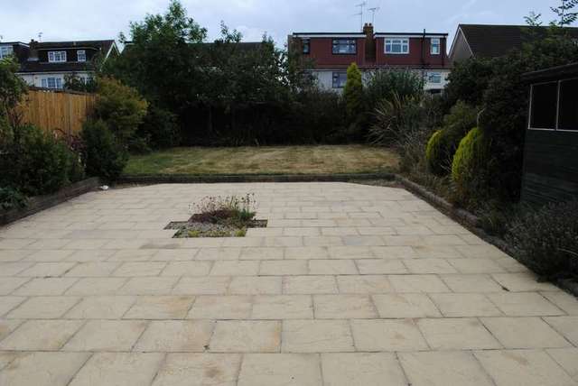  Image of 2 bedroom Bungalow for sale in St. Albans Avenue Cranham Upminster RM14 at Upminster, RM14 3JR