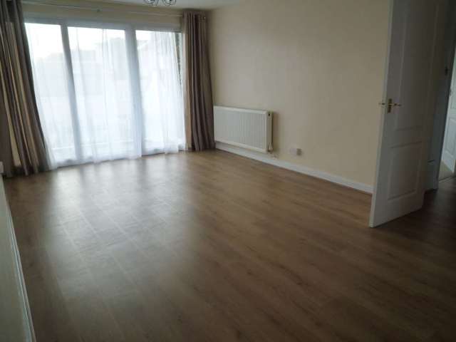  Image of 2 bedroom Apartment to rent in Queen Street Gravesend DA12 at St Andrews Court  Gravesend, DA12 2ER