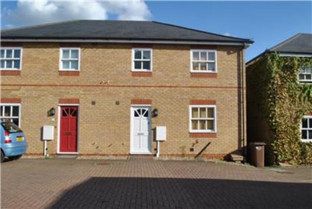  Image of 3 bedroom Semi-Detached house to rent in St. Cecilia