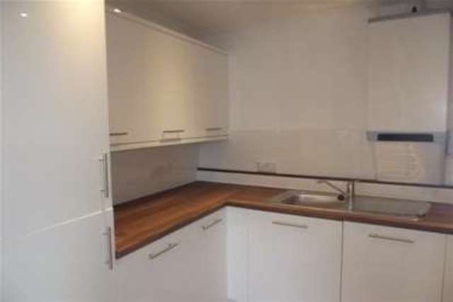  Image of 2 bedroom Flat to rent in Station Road West Canterbury CT2 at Canterbury, CT2 8AN