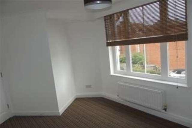  Image of 2 bedroom Flat to rent in Station Road West Canterbury CT2 at Canterbury, CT2 8AN