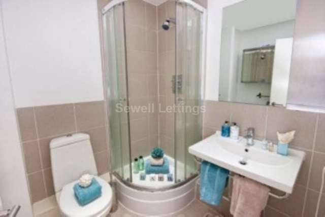  Image of 1 bedroom House Share to rent in St. Giles Close Reading RG1 at St Giles Street  Reading, RG1 2SF