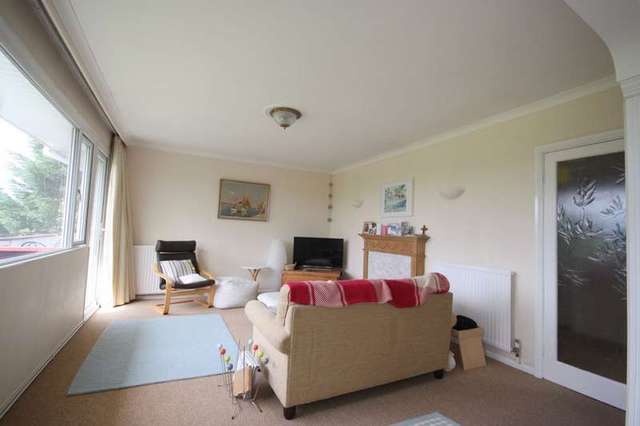  Image of 2 bedroom Apartment to rent in St. Gregorys Road Stratford-upon-Avon CV37 at St Gregorys Rd  Stratford upon Avon, CV37 6UH