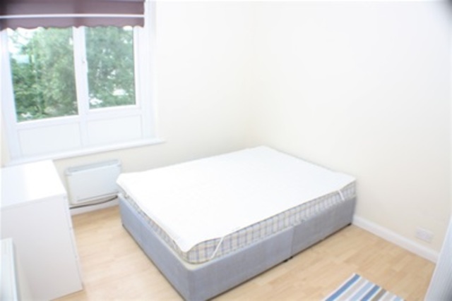  Image of 4 bedroom Flat to rent in St. Keverne Square Newcastle upon Tyne NE5 at Newcastle upon Tyne, NE5 3YL