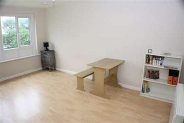  Image of 4 bedroom Flat to rent in St. Keverne Square Newcastle upon Tyne NE5 at Newcastle upon Tyne, NE5 3YL