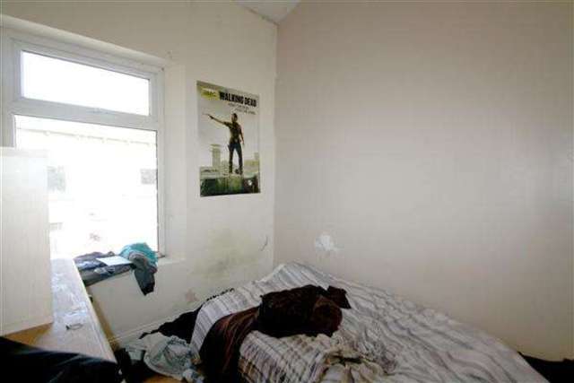  Image of 3 bedroom Terraced house for sale in Stanley Road Halifax HX1 at Halifax, HX1 3QU