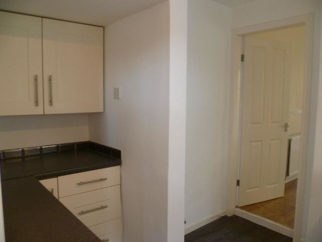  Image of 2 bedroom Flat to rent in Station Road Thornton Kirkcaldy KY1 at Glenrothes Fife Fife, KY1 4AY