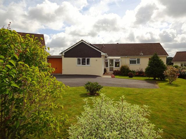  Image of 4 bedroom Detached house for sale in Woodland Close Staverton Totnes TQ9 at Woodland Close Staverton Totnes, TQ9 6PQ