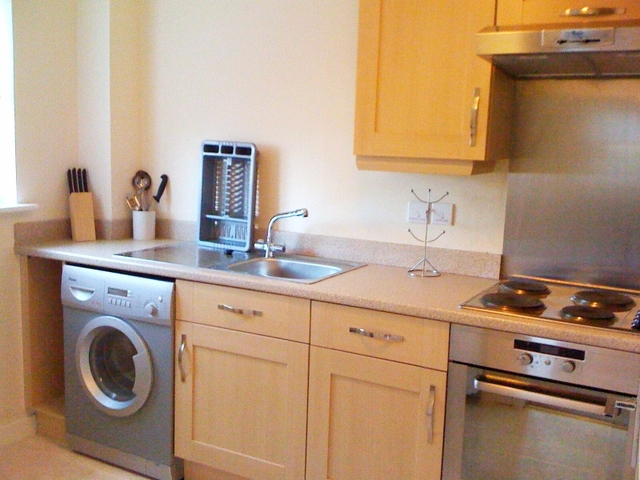  Image of 3 bedroom Flat to rent in Stirrat Crescent Paisley PA3 at Paisley Renfrewshire Renfrewshire, PA3 1RA