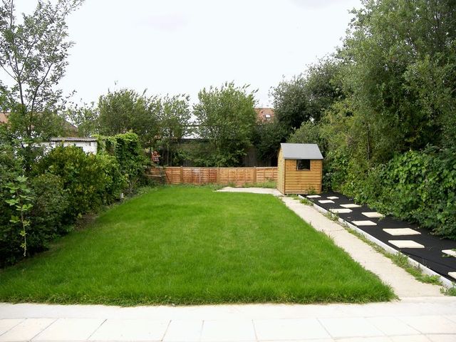  Image of 5 bedroom Detached house for sale in Stradbroke Grove Clayhall Ilford IG5 at Stradbroke Grove  Clayhall, IG5 0DW