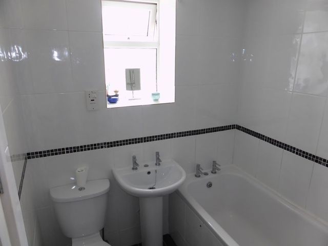  Image of 1 bedroom Flat for sale in Strangways Terrace Truro TR1 at Strangways Terrace  Truro, TR1 2NY