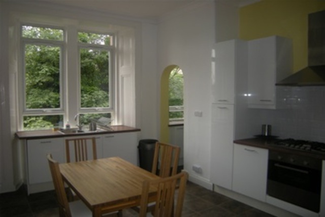  Image of 1 bedroom Flat to rent in Strathyre Street Shawlands Glasgow G41 at Shawlands Glasgow Glasgow, G41 3LW
