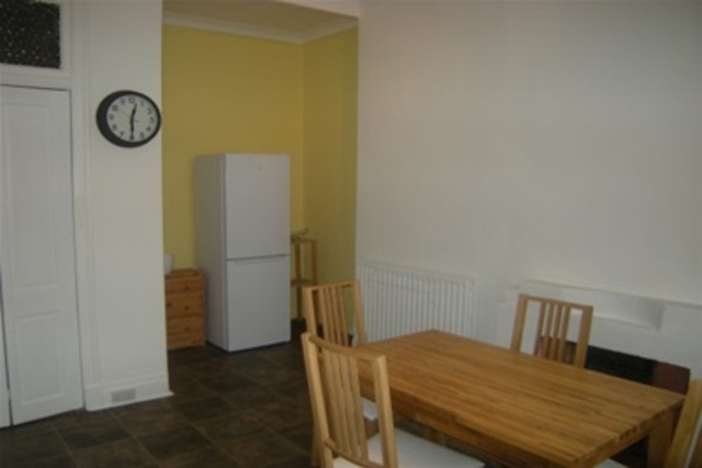  Image of 1 bedroom Flat to rent in Strathyre Street Shawlands Glasgow G41 at Shawlands Glasgow Glasgow, G41 3LW