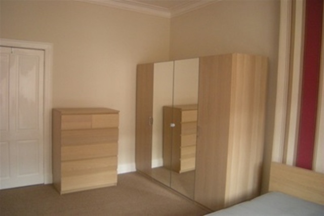  Image of 1 bedroom Flat to rent in Strathyre Street Shawlands Glasgow G41 at Shawlands Glasgow Glasgow, G41 3LW