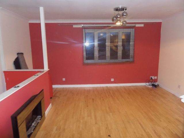  Image of 1 bedroom Flat for sale in Stroudley Avenue Drayton Portsmouth PO6 at Stroudley Avenue  Portsmouth, PO6 1RF
