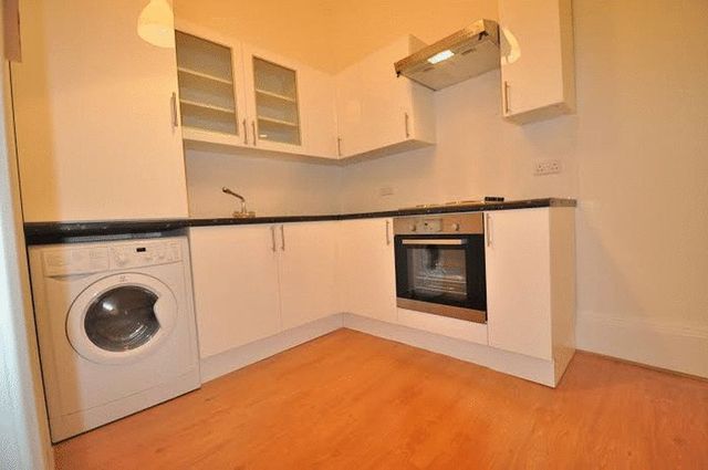 Image of 1 bedroom Flat to rent in Lymington Road London NW6 at Lymington Road  London, NW6 1HY