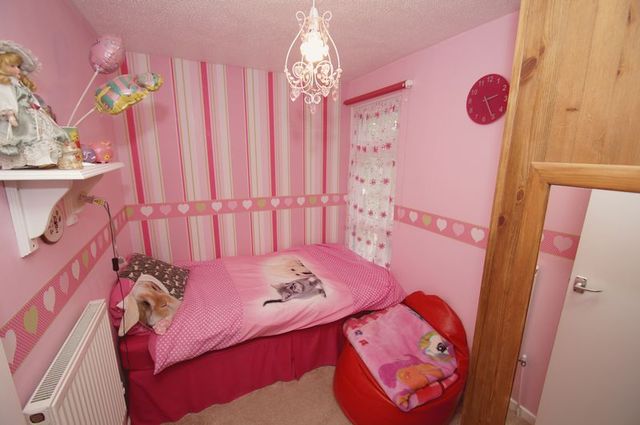  Image of 3 bedroom Semi-Detached house for sale in Sutton Close Redditch B98 at Sutton Close Winyates West Redditch, B98 0JR
