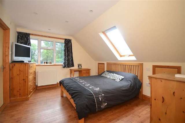  Image of 4 bedroom Bungalow for sale in Sutton Road Maidstone ME15 at Maidstone Kent Maidstone, ME15 9BJ
