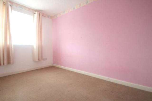 Image of 2 bedroom Terraced house to rent in Swift Way Wick Littlehampton BN17 at Littlehampton Wick, BN17 7GS