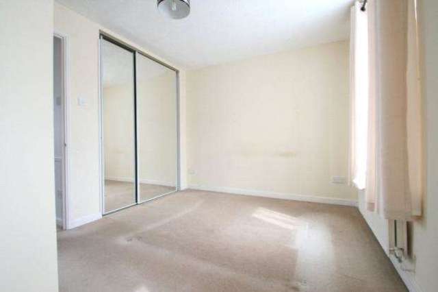  Image of 2 bedroom Terraced house to rent in Swift Way Wick Littlehampton BN17 at Littlehampton Wick, BN17 7GS