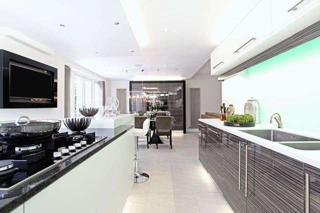  Image of 3 bedroom Terraced house for sale in Bishopsgate Road Englefield Green Egham TW20 at Bishopsgate Road  Englefield Green, TW20 0XP