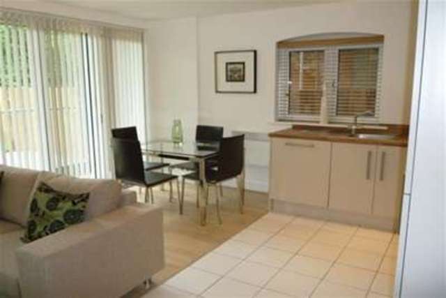  Image of 2 bedroom Flat to rent in The Rope Walk Canterbury CT1 at Canterbury, CT1 2FY