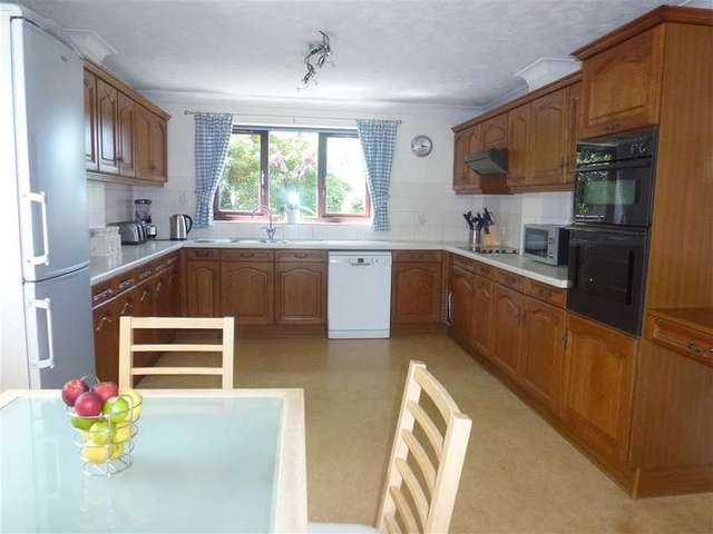  Image of 5 bedroom Detached house for sale in The Street Bolney Haywards Heath RH17 at Bolney Haywards Heath Haywards Heath, RH17 5PG