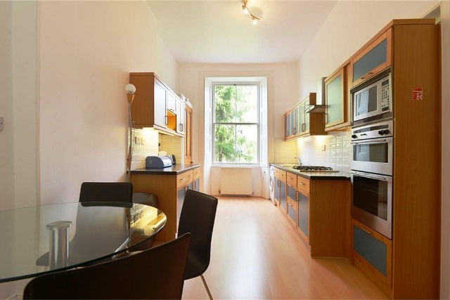  Image of 4 bedroom Flat to rent in Thirlestane Road Edinburgh EH9 at Marchmont Edinburgh Edinburgh, EH9 1AR