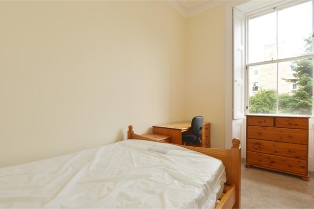  Image of 4 bedroom Flat to rent in Thirlestane Road Edinburgh EH9 at Marchmont Edinburgh Edinburgh, EH9 1AR
