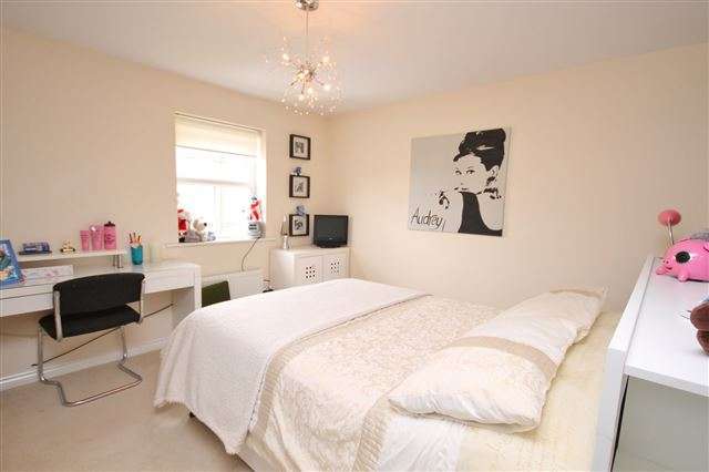  Image of 5 bedroom Detached house for sale in Robb Close Thirsk YO7 at Robb Close  Thirsk, YO7 1GG