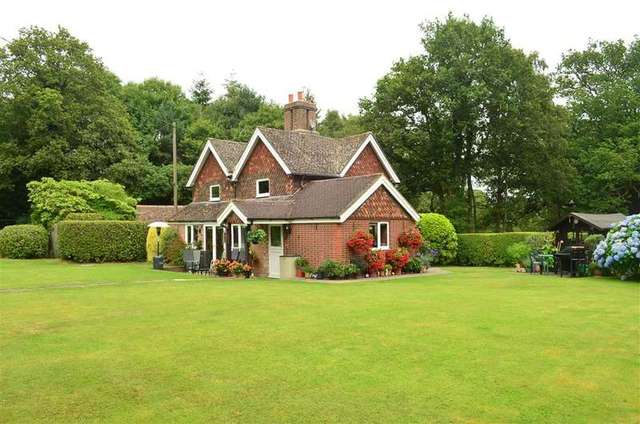  Image of 3 bedroom Detached house for sale in Tilgate Drive Crawley RH10 at Tilgate Crawley Crawley, RH10 5PQ
