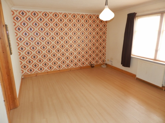  Image of 3 bedroom Semi-Detached house to rent in Tormusk Road Rutherglen Glasgow G45 at Croftfoot Glasgow Glasgow, G45 0BD