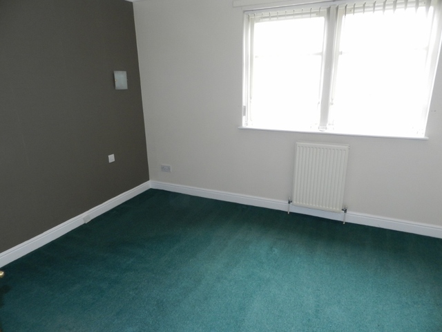  Image of 3 bedroom Semi-Detached house to rent in Tormusk Road Rutherglen Glasgow G45 at Croftfoot Glasgow Glasgow, G45 0BD