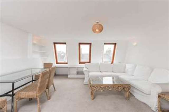  Image of 2 bedroom Maisonette to rent in Tournay Road London SW6 at London, SW6 7UF