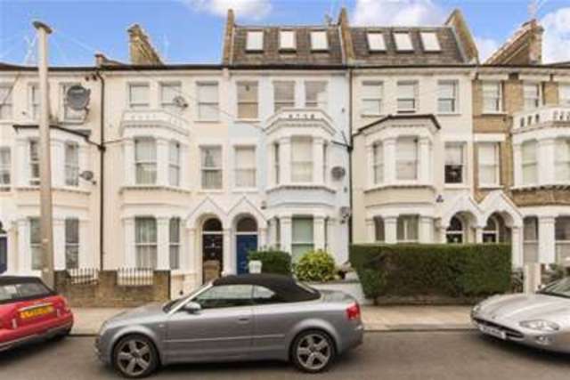  Image of 2 bedroom Maisonette to rent in Tournay Road London SW6 at London, SW6 7UF