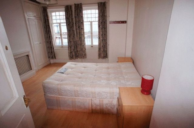  Image of 5 bedroom Flat to rent in Tower Bridge Road London SE1 at 63 Tower Bridge Road  London, SE1 4TL