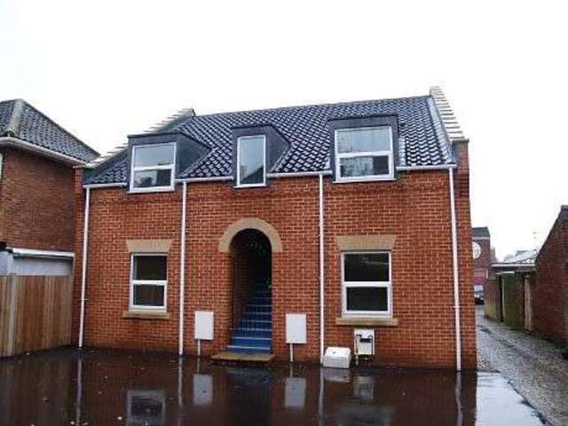  Image of 1 bedroom Flat to rent in Trafalgar Street Norwich NR1 at Norwich, NR1 3HN
