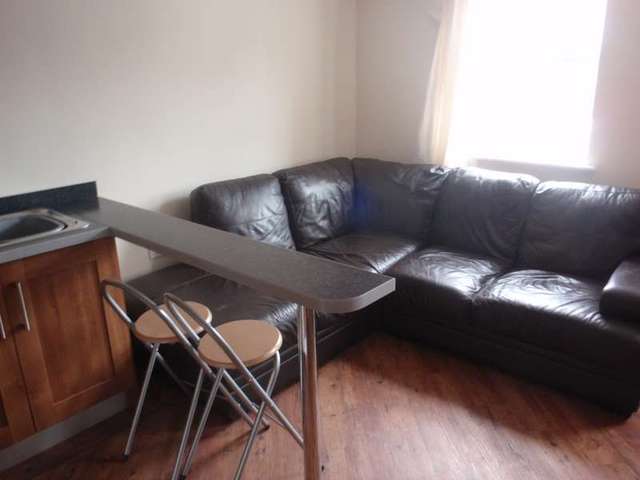  Image of 1 bedroom Flat to rent in Trafalgar Street Norwich NR1 at Norwich, NR1 3HN